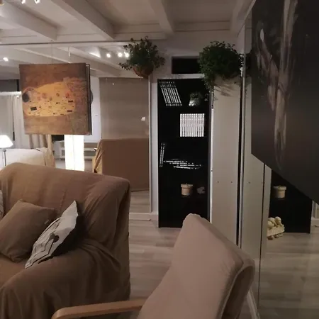 Lilli Apartmán *